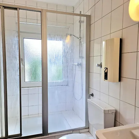 Apartament Meribu W18-20 Fuer Monteure Und Arbeiter Bottrop