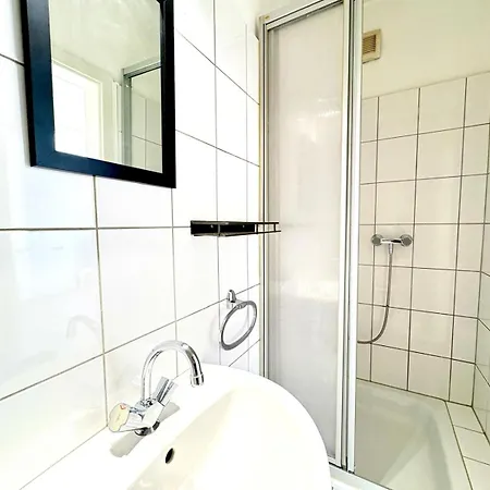 Apartament Meribu W18-20 Fuer Monteure Und Arbeiter *